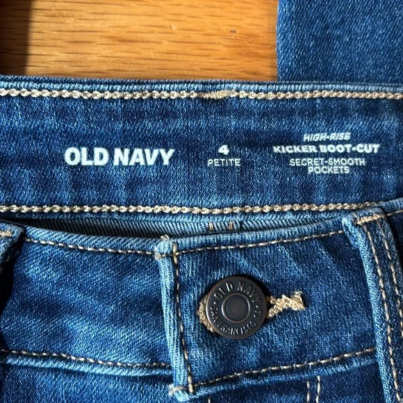 Old Navy High Rise Kicker Boot Cut Jeans size 4P - Picture 2 of 6